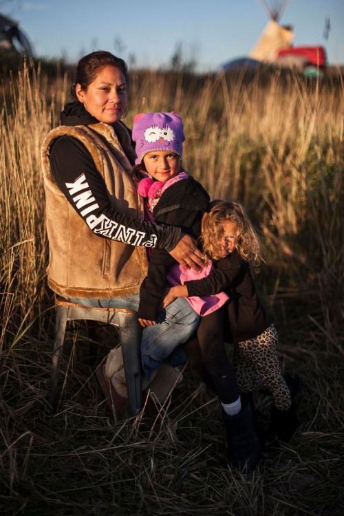 mixdgrlproblems:Portraits of the Faces of #NoDAPL