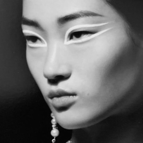 themakeupbrush:  HyunJi Shin