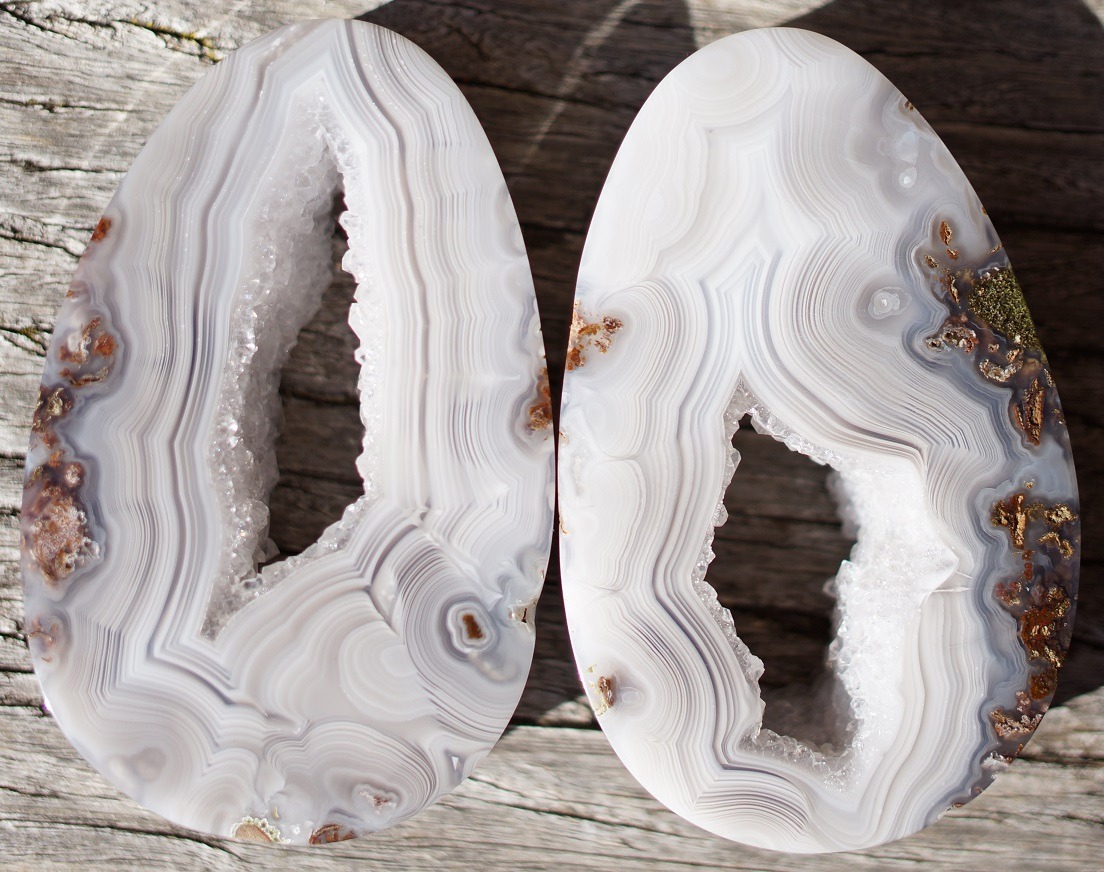 imperialorganics:  2-3/4” El Blanco Agate Teardrop Plugs available HERE This is