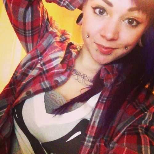 vaydaplacebosuicide:  Anyone recognize my tee shirt from somewhere ? @alissa_brunelli #crossbonesstyle @wildfoxcouture maybe this link will help http://www.suicidegirls.com/girls/Vayda/photos 😁 