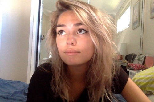 chessys: eyeliner sharp enough for 2016 white feminism