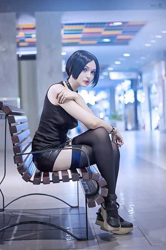 hotcosplaychicks:  Osaki Nana by AnnaUeda    Check out http://hotcosplaychicks.tumblr.com