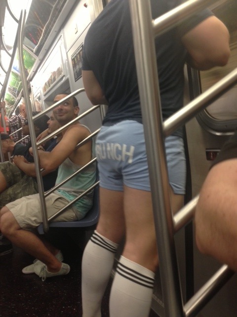 GAY MTA: Public New York Subway Pics and Vids