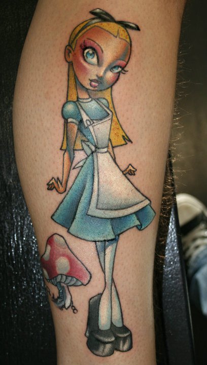 fuckyeahtattoos:  Alice In Wonderland by Tattoo Artist, Jason Blanton
