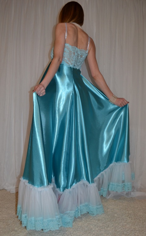Sexy Vintage Lingerie Satin Nylon chiffon Lace FULL Sweep Negligee