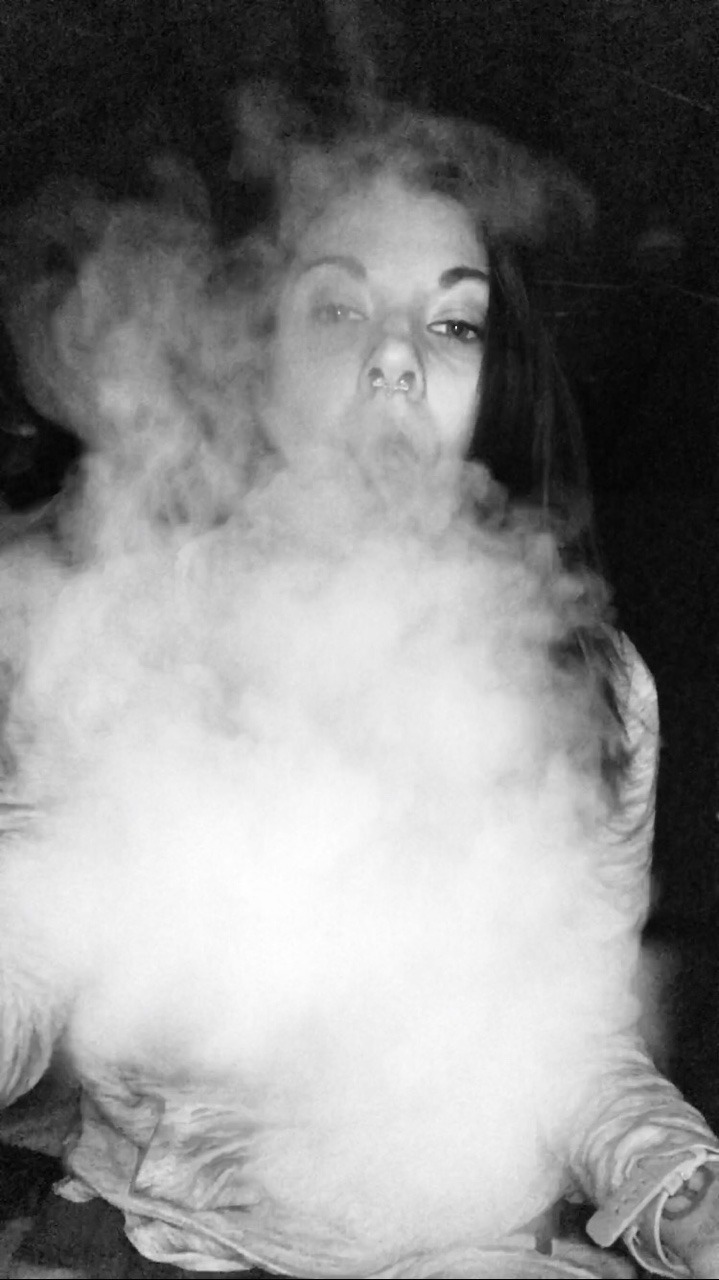 mrs-420:  If you’re lost, you can look, and you will find me.. Dab after dab.💁🏻😂