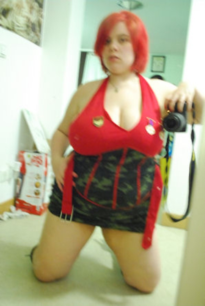 curvygeekgasm85:  Flashback from when i first got this outfit and boots.