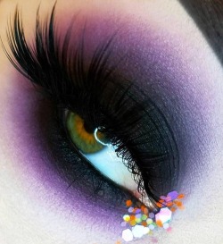 sugarpillcosmetics:The perfect purple smokey eye! @agentsometime wears #sugarpill Poison Plum and Tako eyeshadows.