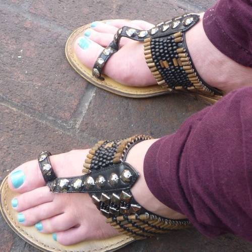 #sandals #toes #instafootfetish ##footfetishcommunity