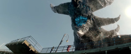 astoundingbeyondbelief:  The Santa Monica kaiju has a name! Insurrector was first mentioned in the Pacific Rim novelization, which identifies its killer as Striker Eureka. Wonder if we’ll see a cameo?