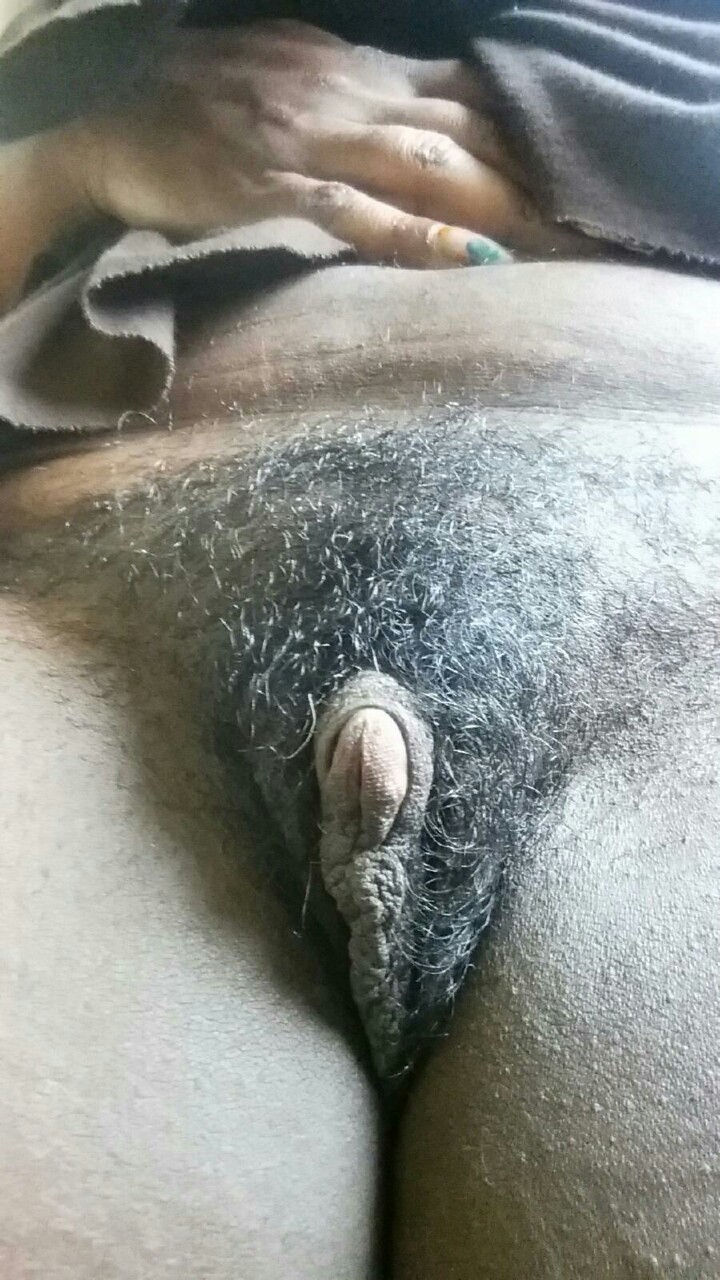 bigclitsgalore:  That is a seriously sexy clit just waiting to be sucked…