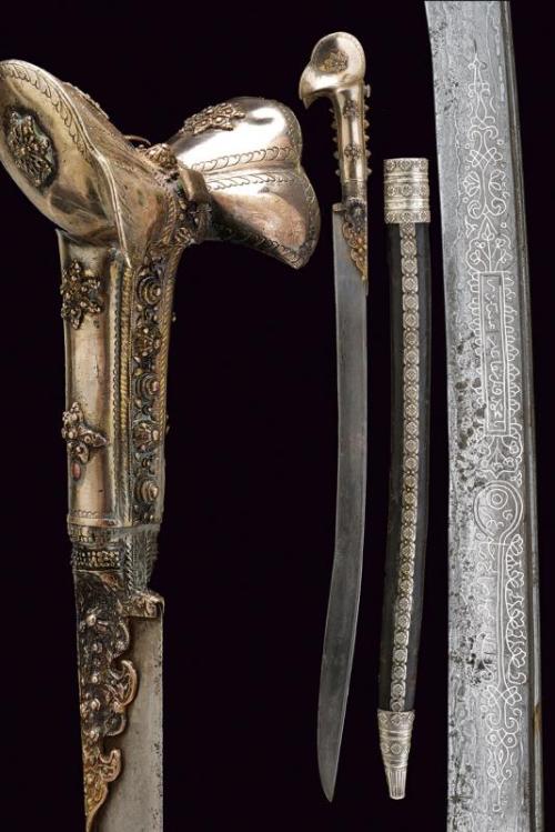 peashooter85:  Turkish yatagan with silver hilt, 19th century. from Czerny’s International Auction House 
