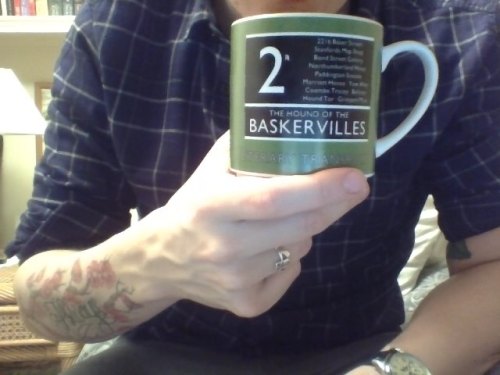 frankenlock:tea is wonderful and so is my mugIt’s teatime, and I have mug envy.