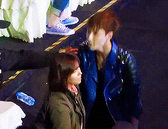 ixings:  Yixing bowed about 22 times to everyone before leaving the award show, even