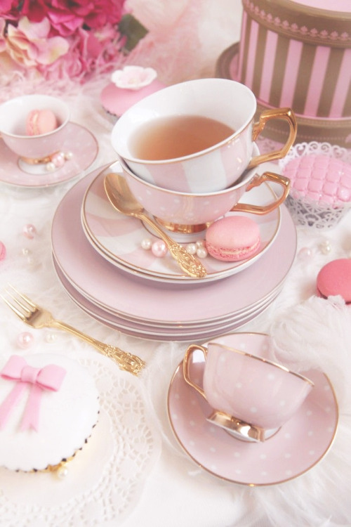 Pink and gold Tea party * porn pictures