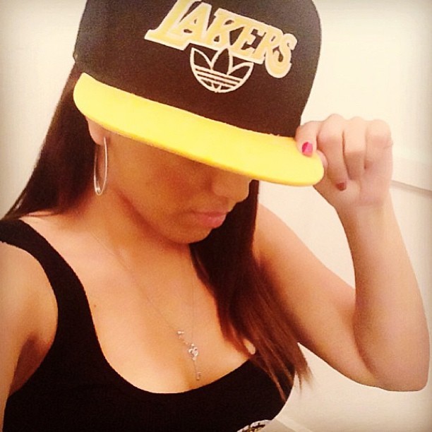 lakersworld:  Shoutout to the Gorgeous Lakers Fan, Natasha @angelinpink01   #teamkobe