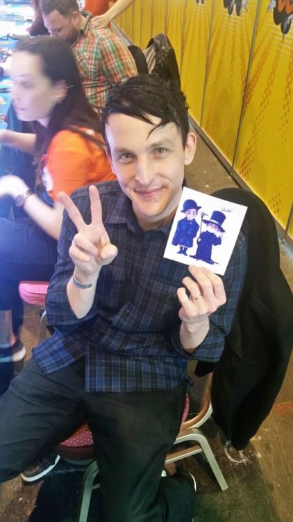glitterybuttercup:Robin at Frankfurt Comic Con with Selene’s drawing I gave him He was so happ