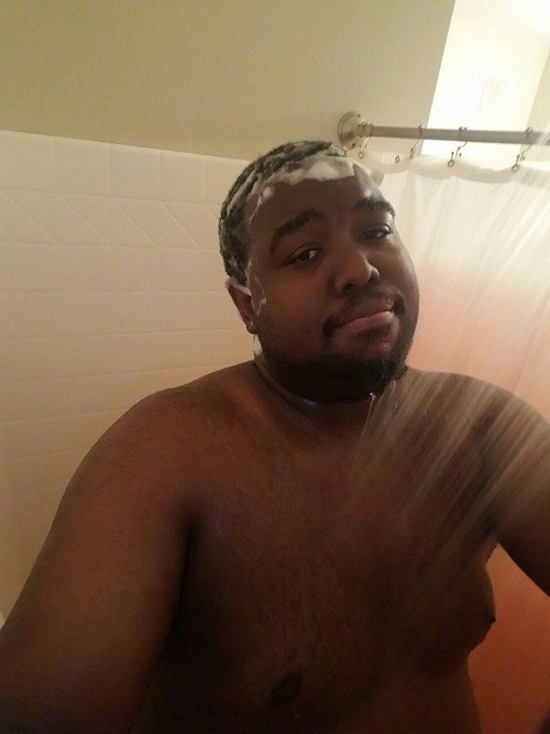 demondchocolate: henny101103cub: Wet Wednesday Too sexy