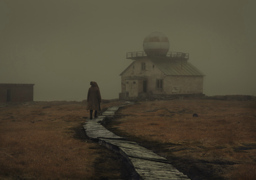 kateoplis:The extreme arctic solitude of weather man Vyacheslav Korotki | Evgenia Arbugaeva | previo
