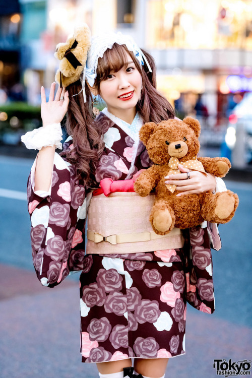 tokyo-fashion: Sakibon and Ayane on the street in Harajuku. Sakibon is wearing a floral kimono dress, over-the-knee socks, platform heels, and a cute teddy bear. Ayane is wearing an amazing handmade Japanese kimono made out of Levi’s jeans with Fenty