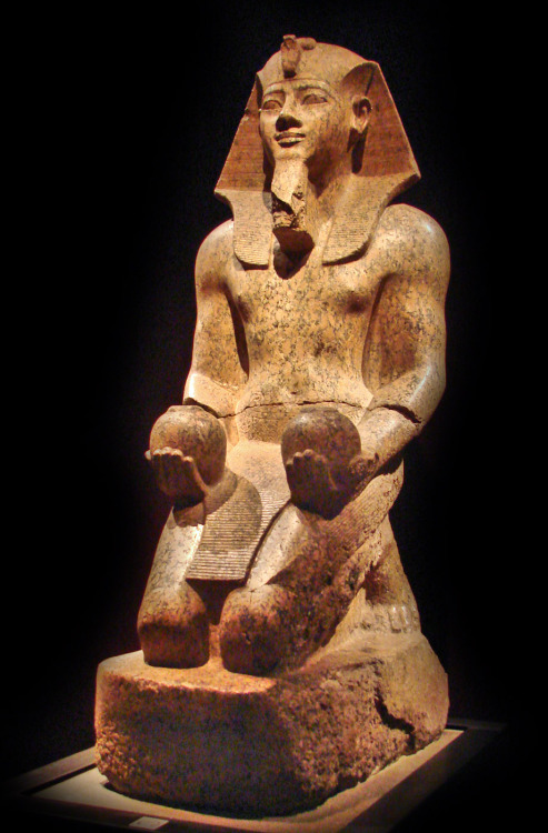 lionofchaeronea:Statue of the 18th Dynasty pharaoh Amenhotep II (r. ca. 1427-1401 BCE), shown making