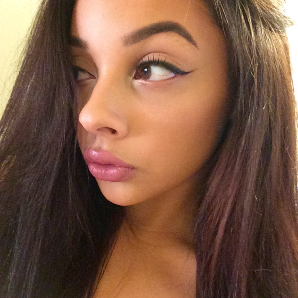lickmyeyeballsss:  When you catch a bitch eyeing your man