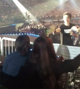 damnitsehun: Chanyeol accepted the rose that his mother gave him.