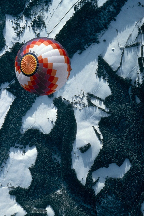 ponderation:  Winterflight by Carsten Neff  