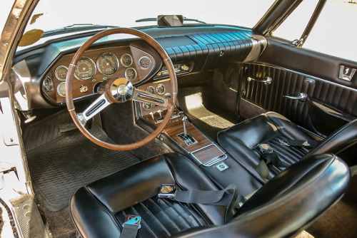 carinteriors:1963 Studebaker Avanti R2