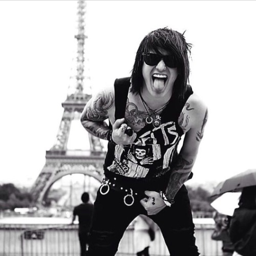 Am I Supposed To Be Looking At The Eiffel Tower Or TJ? (All Pictures Are Either Found On IG, Tumblr,