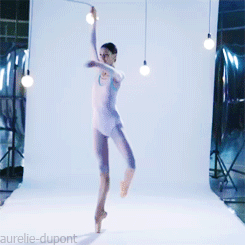 invisible-enpointe:  balanceandperfection:  aurelie-dupont:  Kristina Shapran - Большой