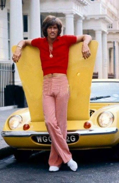 mangodebango: Bee Gees’ Barry Gibb and his Lotus Europa in the early 1970′s.