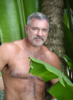 allthingsdad:  For more ALL Things Daddy check out http://allthingsdad.tumblr.com and don’t forget to follow!