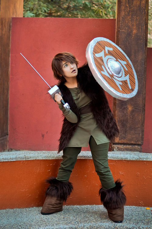herroyalcondesce: cosgeek: Hiccup (from How to Train your Dragon) by Heavengreen Photographed by ish