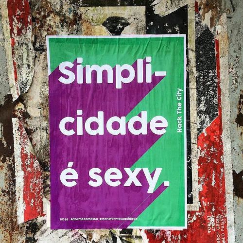 olheosmuros:  #Repost @shoottheshitcc ・・・ Porto Alegre, RS. #hackthecity #TransformeSuaCidade #CidadesMaisCriativas #PoderParaAsPessoas #olheosmuros #LambeLambe  #arteurbana http://ift.tt/2e5F0r4