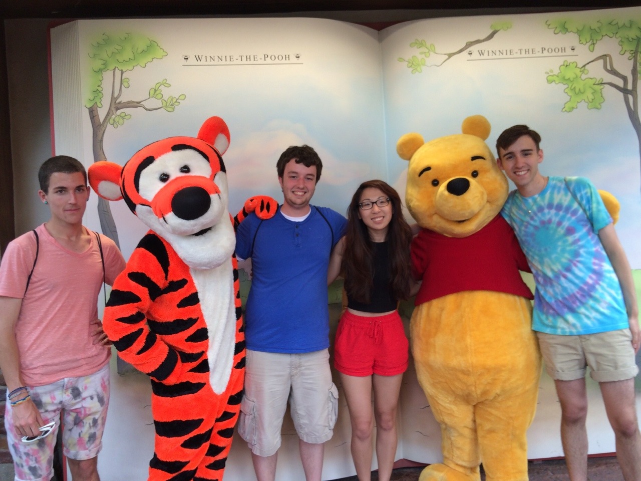 zackisontumblr:  tigger did not care at all that i was there 