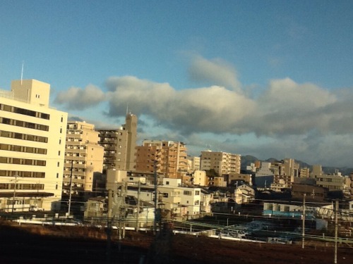 Well, you can hardly tell by this photo but I’m on Shinkansen now. Heading to Tokyo! Too bad i