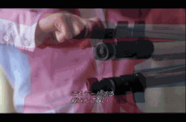 wolfysenpai:  yepperoni:  heyitszombii:  yepperoni:  love live keeps getting caught