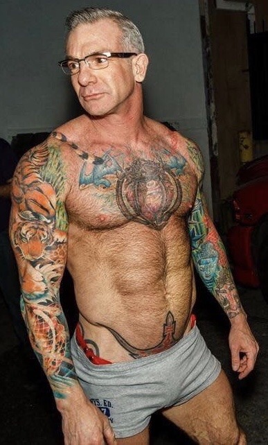 thinkedj:  Look at me on http://thinkedjink.tumblr.com💦💦💦💦💦💦💦💦  Sexy, man with some great looking inked work.  WOOF