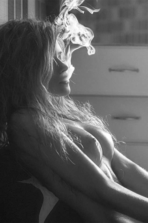 sexy-babes-selfie:  Hot and Kinky WebCam Cutties !!!
