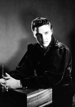 vinceveretts:  Elvis during the “Love Me Tender” photoshoot session, photographed