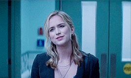 GIFS - elizabeth lail - Page 3 Ec12f660c529504977ce93535471af6e69c29a2b