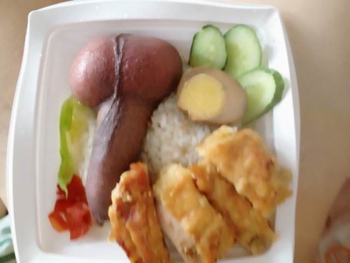 xesyxesyyoung:  robbinssie:  Look delicious lol  http://alexanderjya.tumblr.com  Eewwww