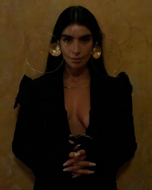 middleeasternsarecool:Sevdaliza - Soul Syncable