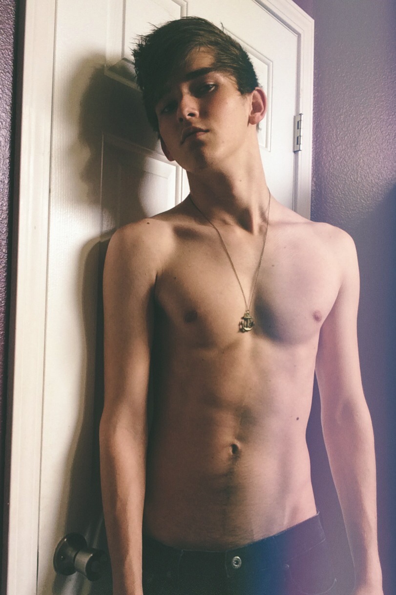 therainbowlifechoseme:  Straight as a Rainbow 