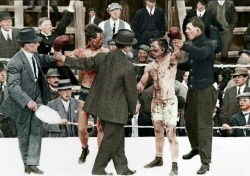 hellovagirl: 100-year-old boxing photo restored between Roy Campbell and Dick Hyland, 1913. 