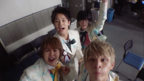 Hey! Say! 7 + Arioka DaikiAdorbs <3 bbys are so cute.Rewatching Kimi Attraction Making, surely ma