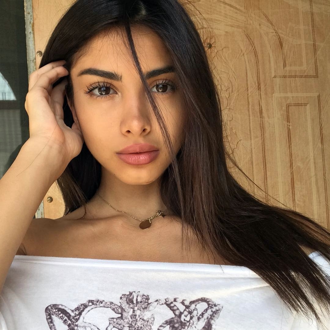 hunqrey:     @ruslanagee     other blog (vogueistic) | uploads blog (hunqreyish)