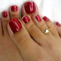 Luv4Hertoes:  Footer:  Posted On Instagram By: @Monicaprincipalli  Sexy Long Toes