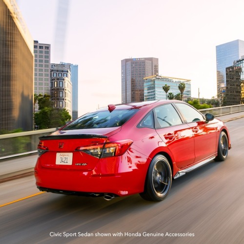 Honda: We dare you not to smile while driving the #HondaCivic Sedan. …      alojapan.com